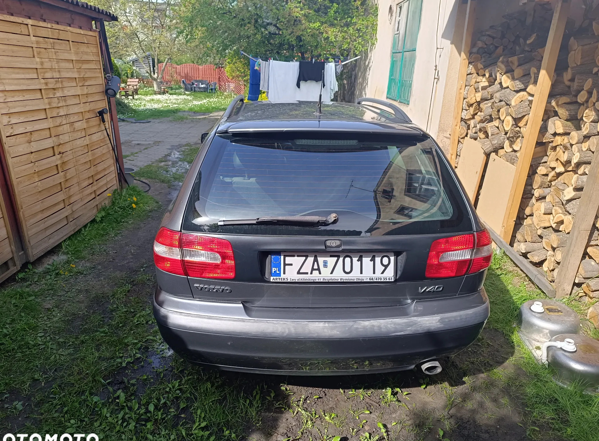 Volvo V40 cena 5658 przebieg: 106560, rok produkcji 2001 z Szprotawa małe 56